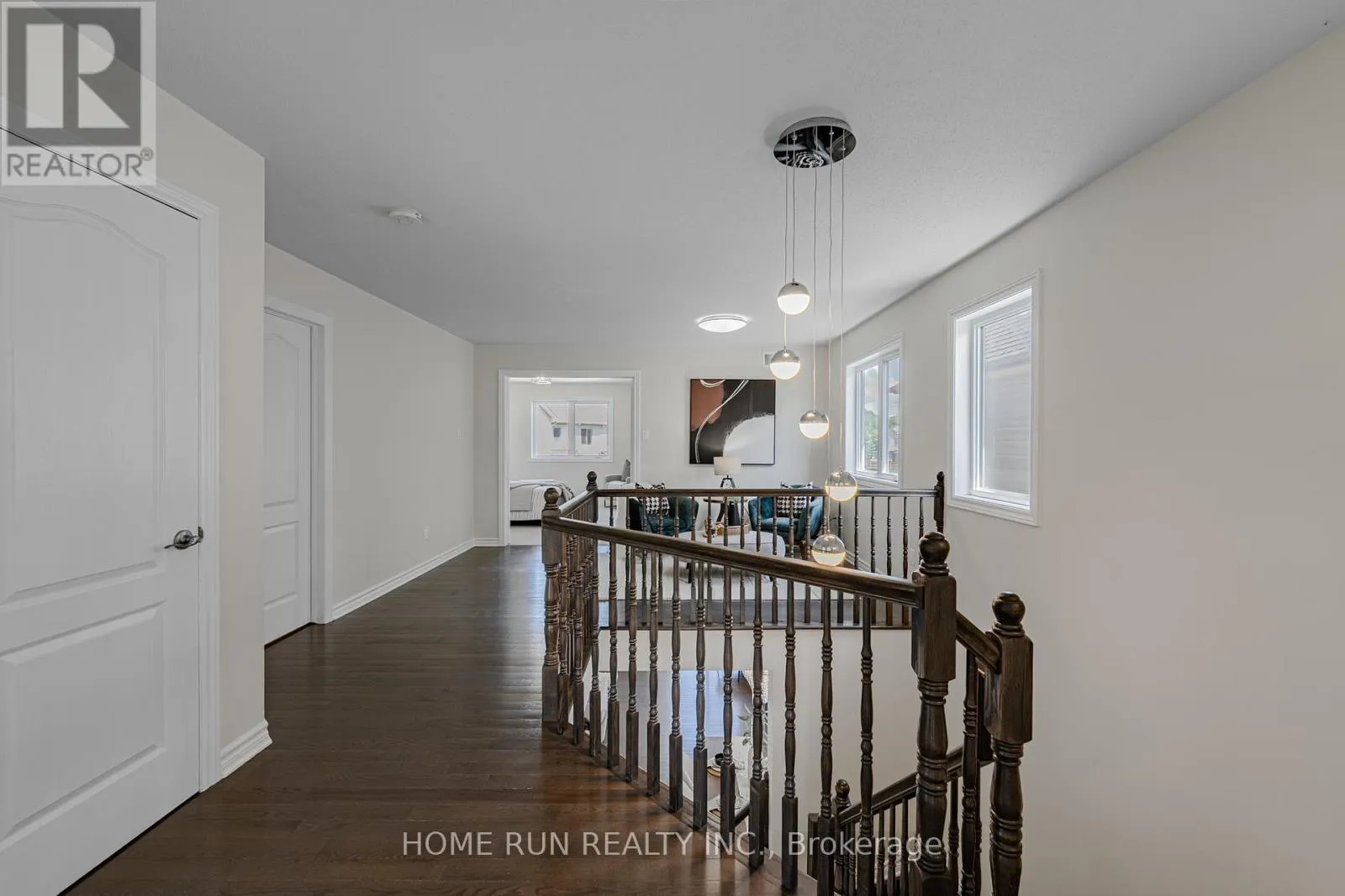 1576 CARRONBRIDGE CIRCLE