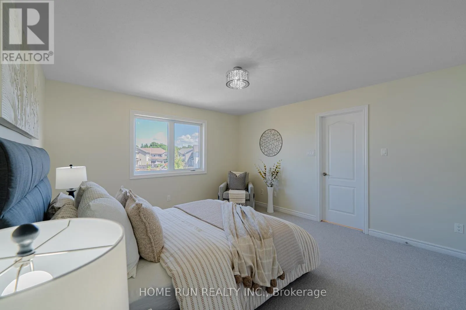 1576 CARRONBRIDGE CIRCLE