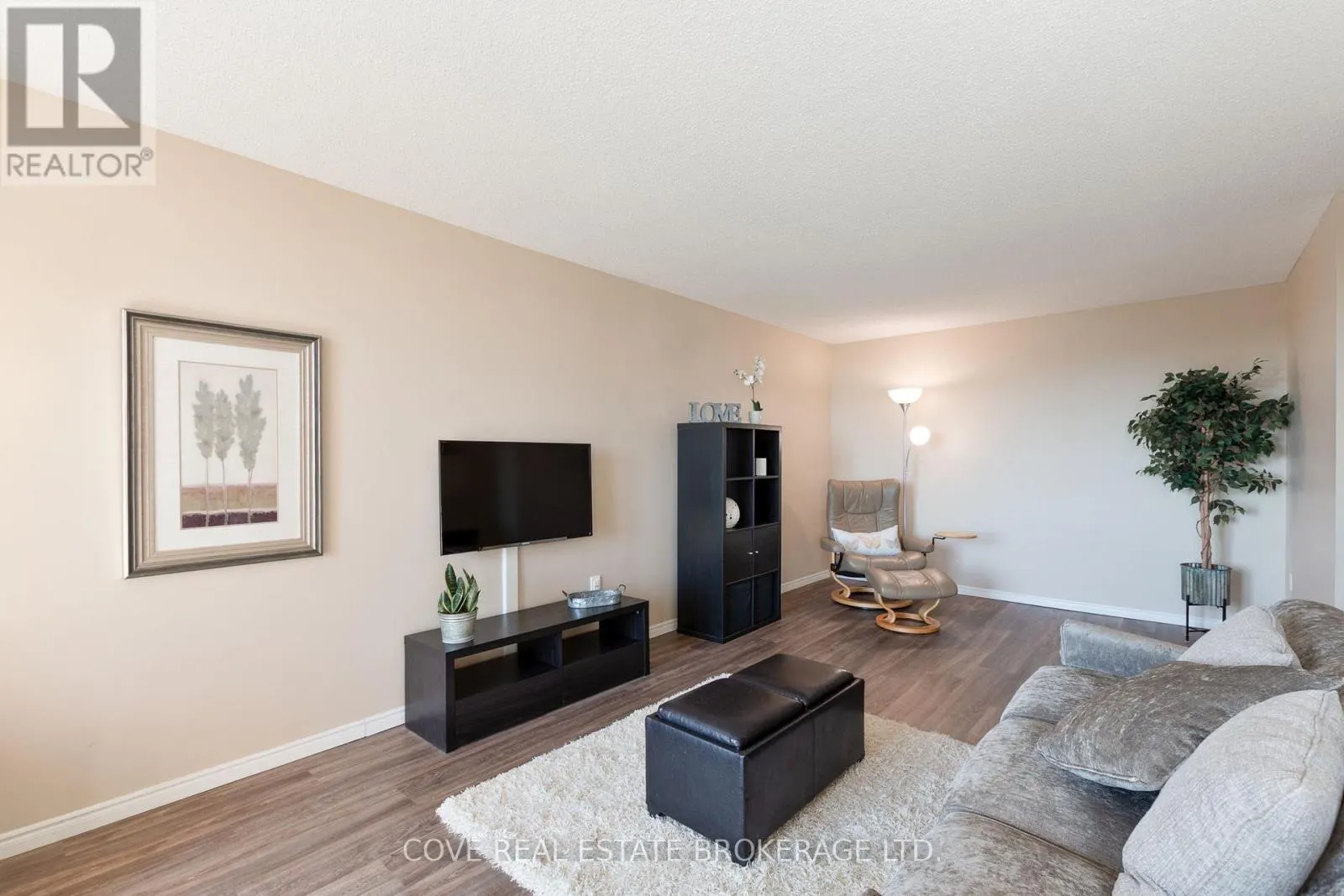 1004 - 76 BASE LINE ROAD W, #1004
