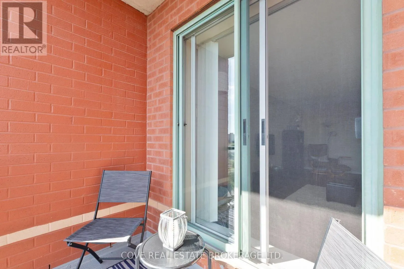 1004 - 76 BASE LINE ROAD W, #1004