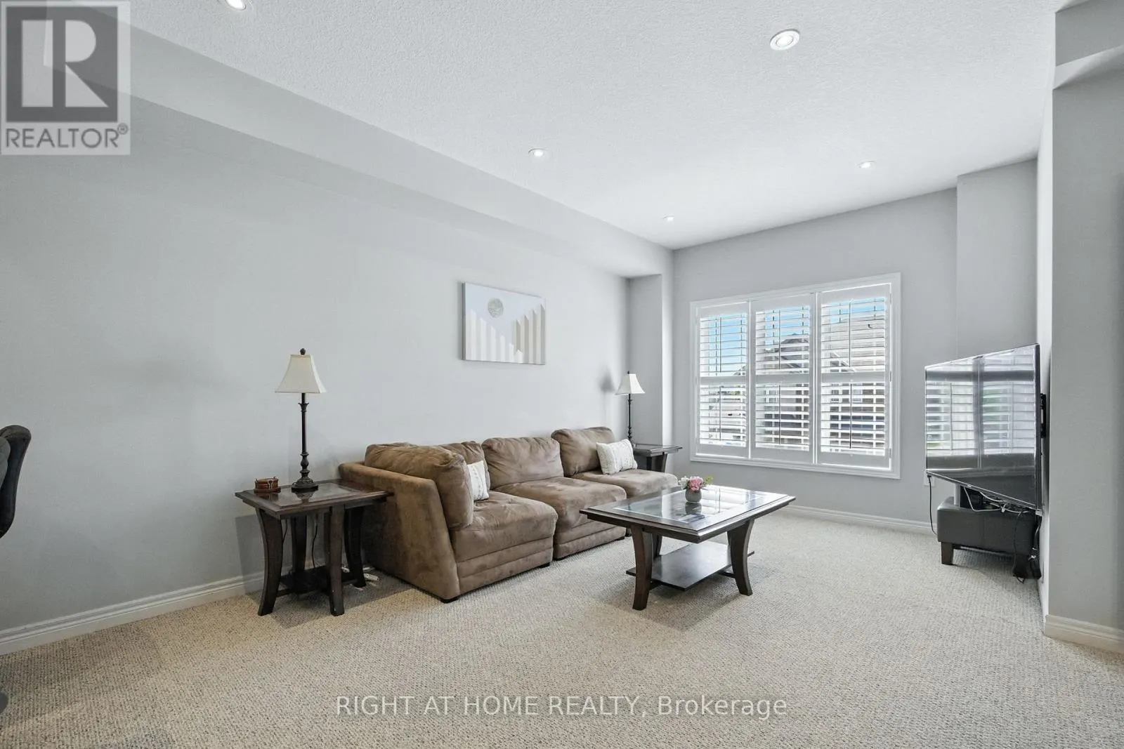3 BLOOM CRESCENT
