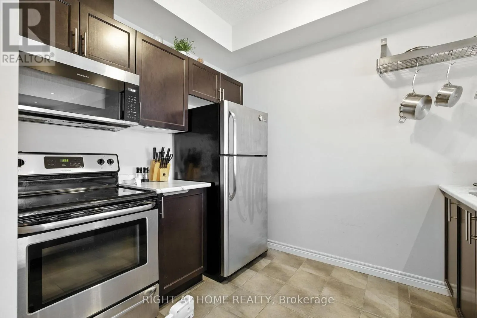 3 BLOOM CRESCENT