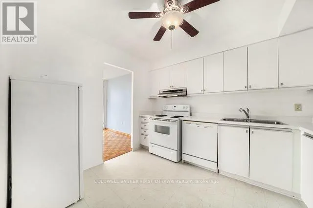 407 - 2759 CAROUSEL CRESCENT