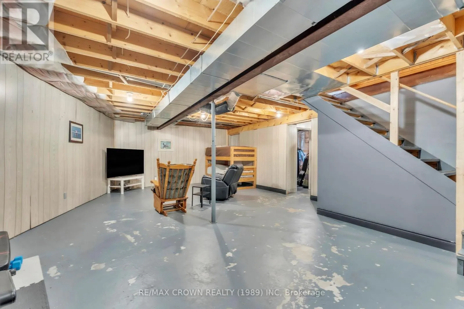 498 SOUTH RIVER ROAD