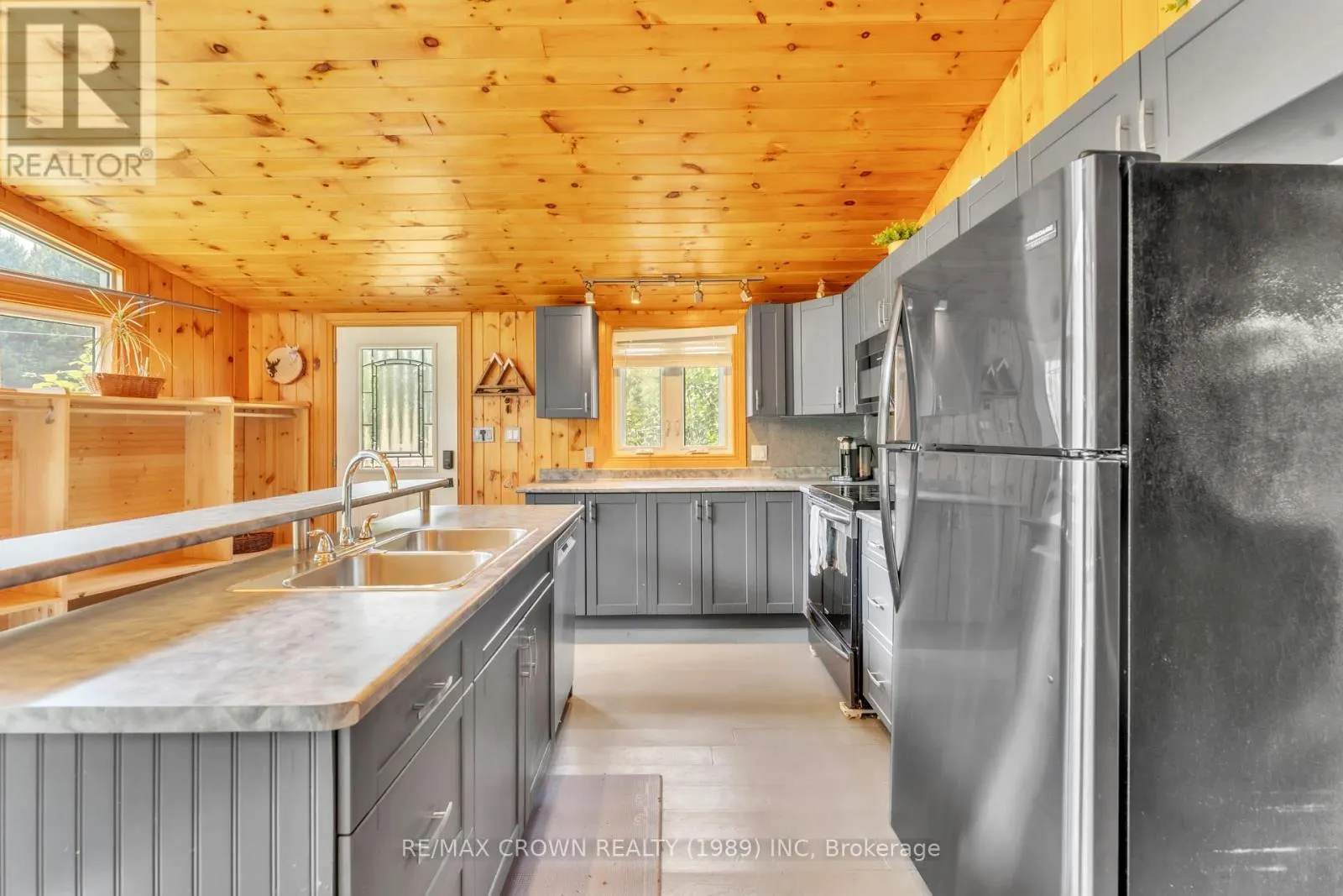 498 SOUTH RIVER ROAD