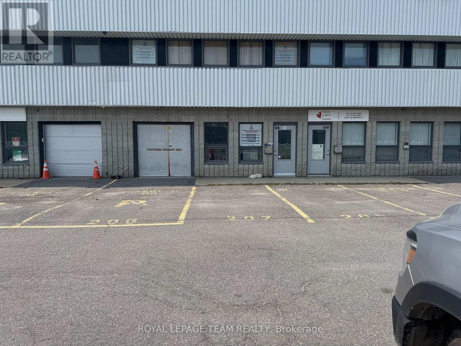 D8 - 2285 ST. LAURENT BOULEVARD
