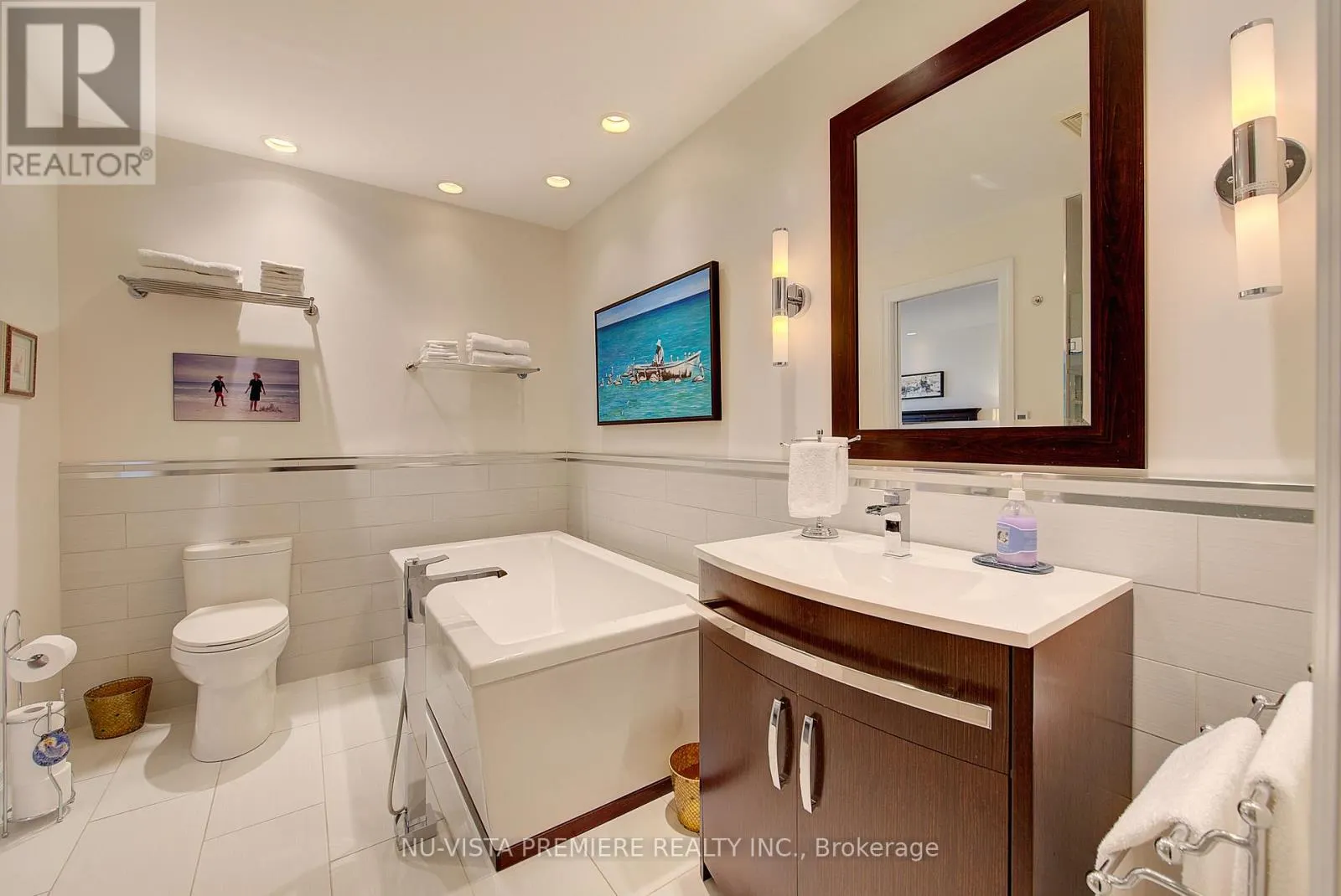 1203 - 250 PALL MALL STREET, #1203