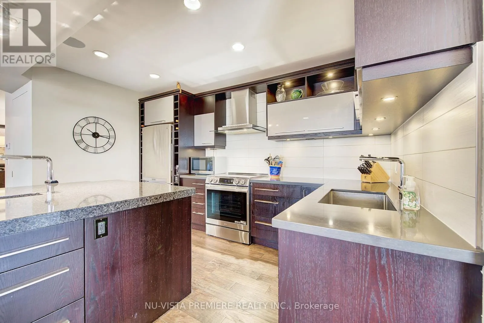 1203 - 250 PALL MALL STREET, #1203