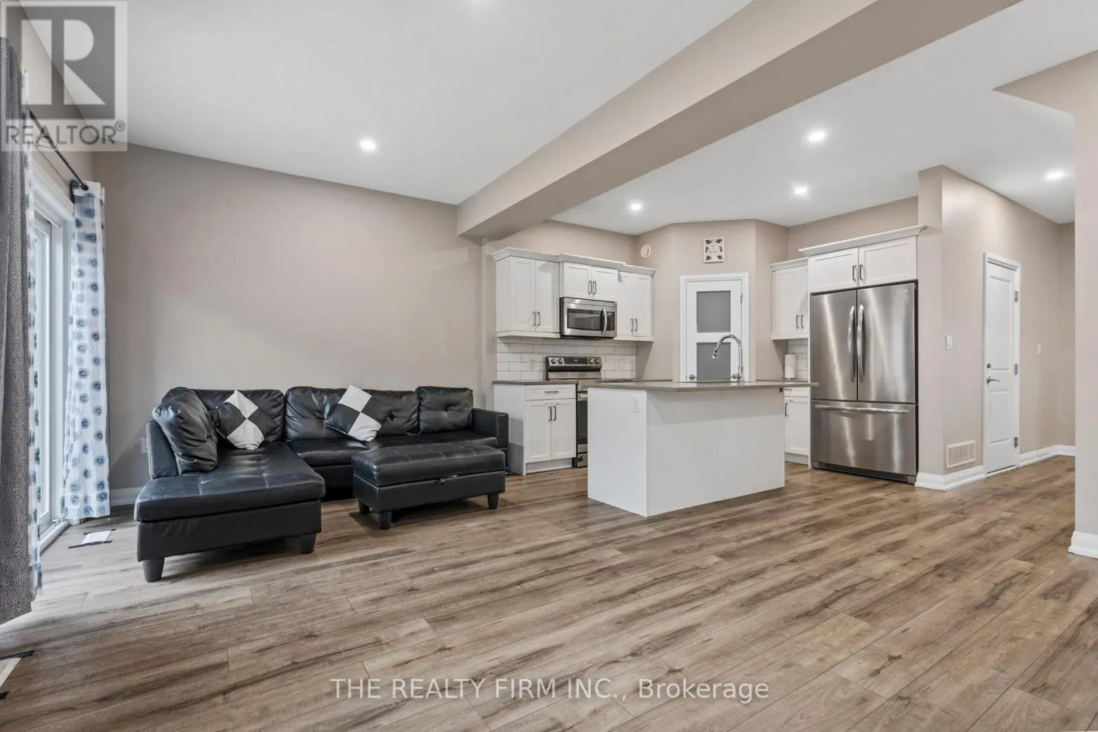 22 - 1 MILLER DRIVE, #22