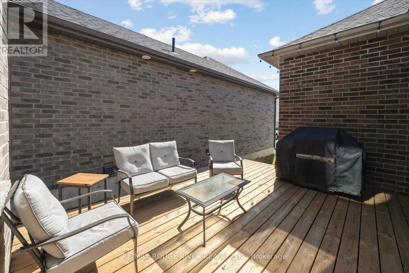 1093 RIPPINGALE TRAIL