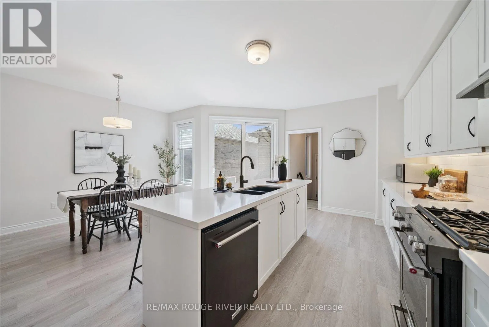 1093 RIPPINGALE TRAIL