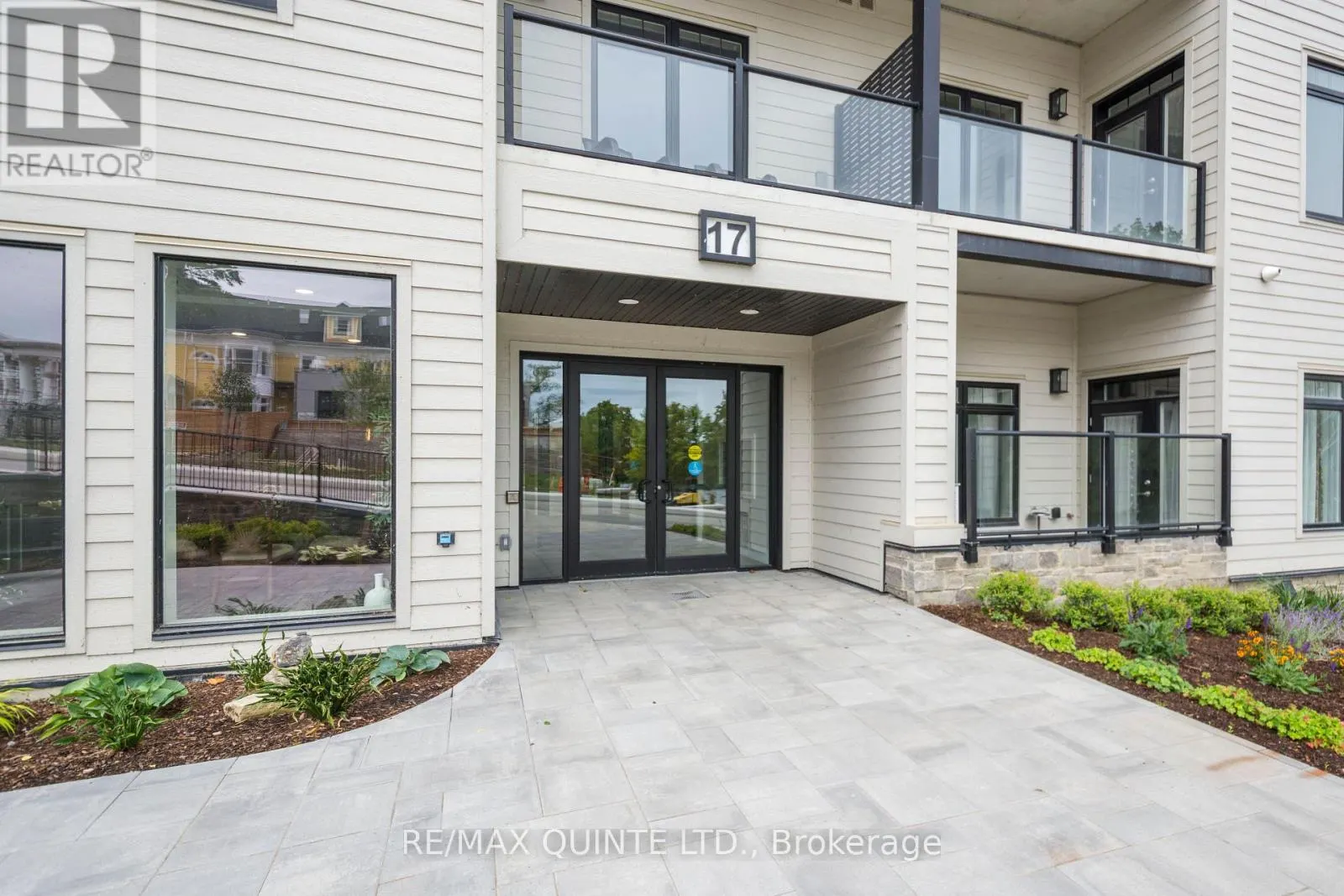 407 - 17 CLEAVE AVENUE, #407
