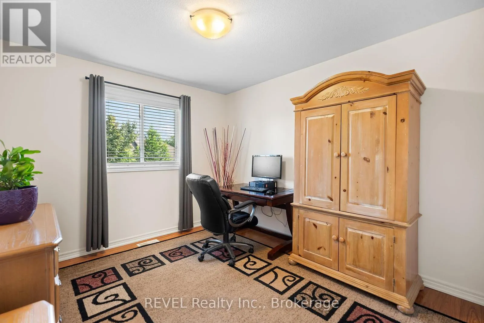 99 LORETTA DRIVE
