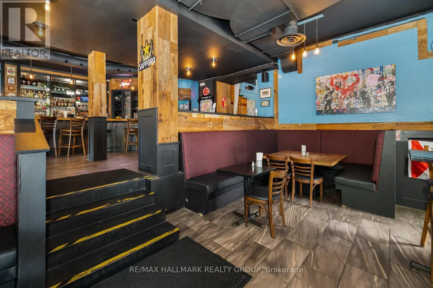 246 LAURIER AVENUE E
