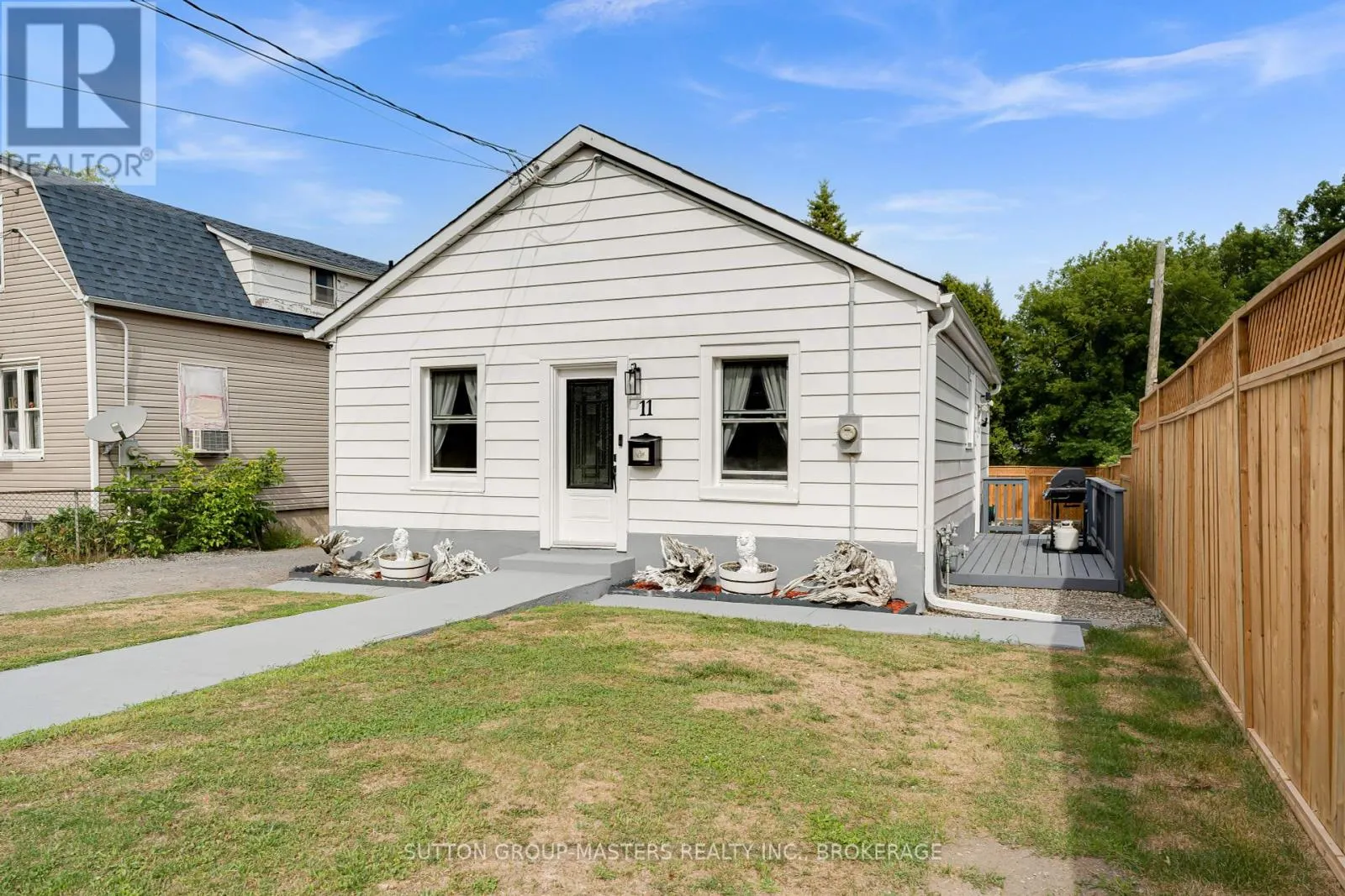 11 KINGSCOURT AVENUE