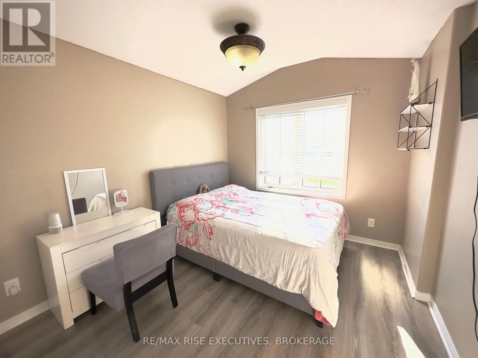 1651 CRIMSON CRESCENT