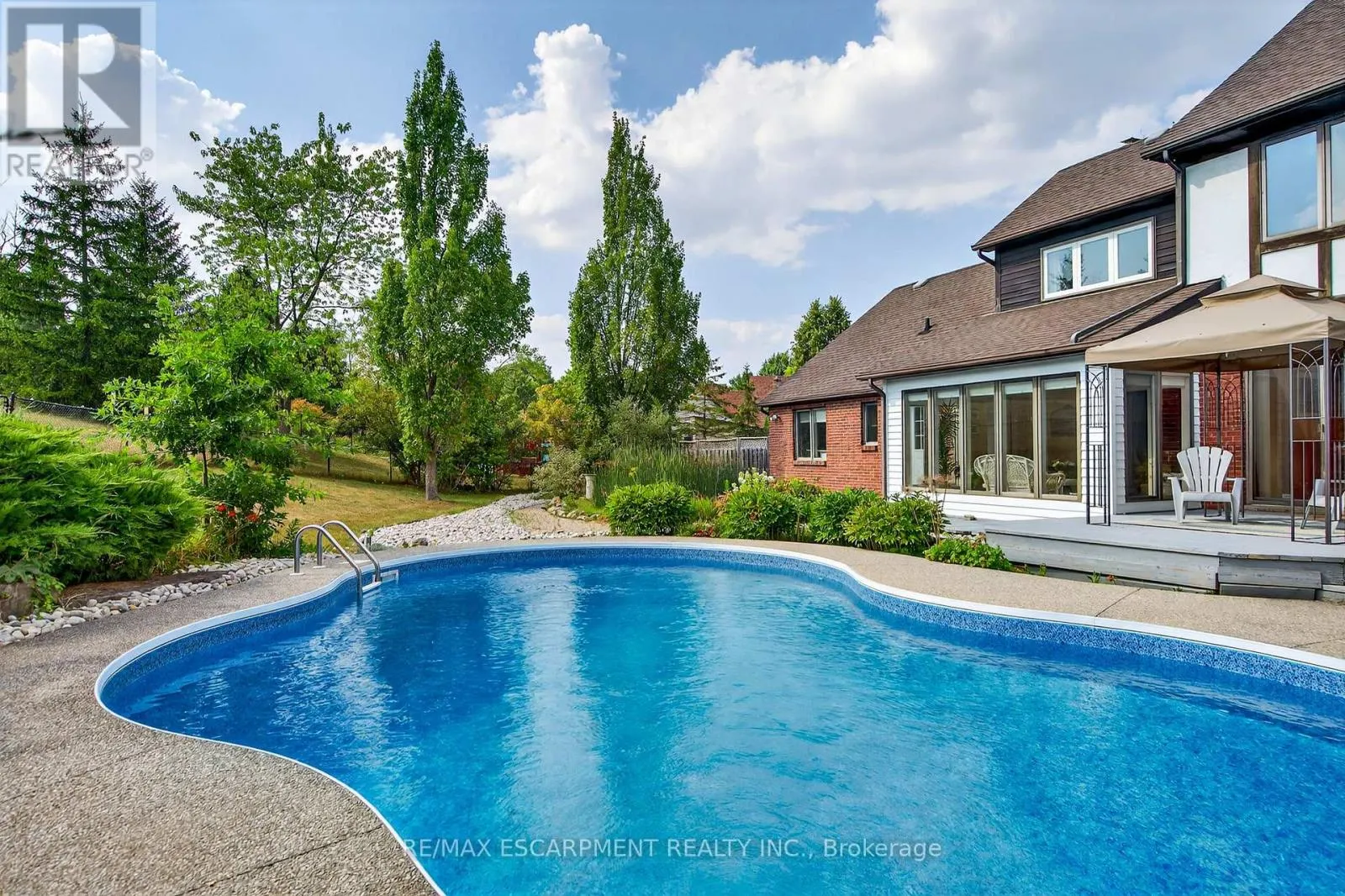 22 WENEIL DRIVE