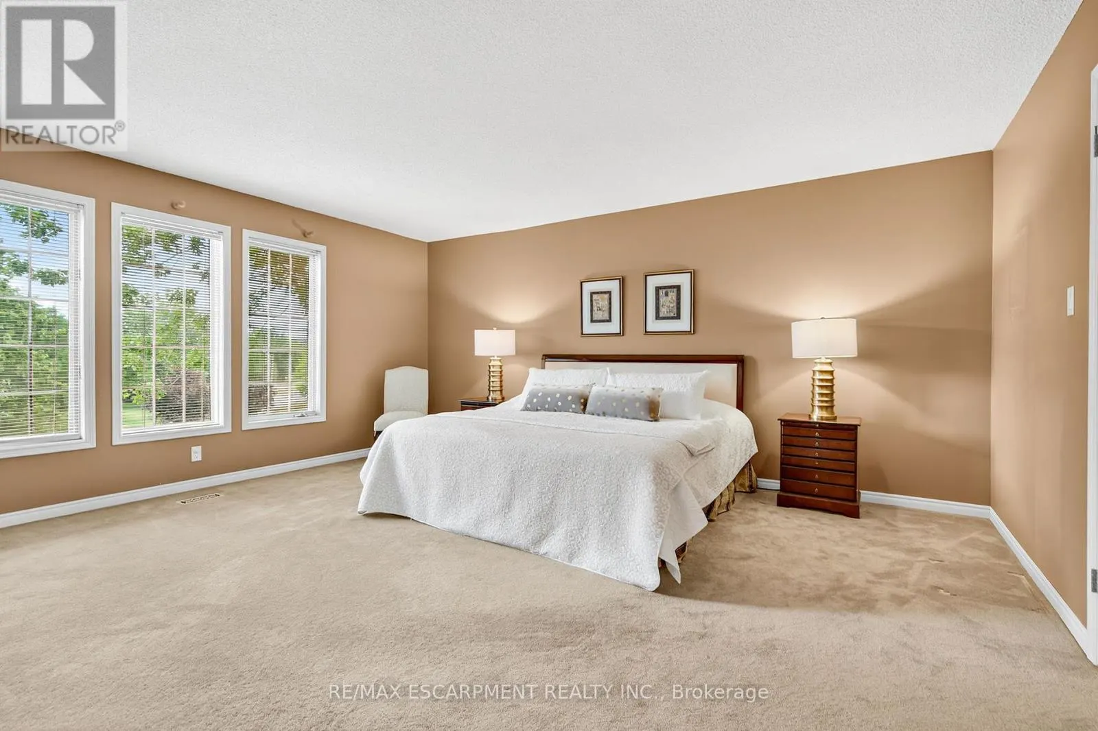 22 WENEIL DRIVE