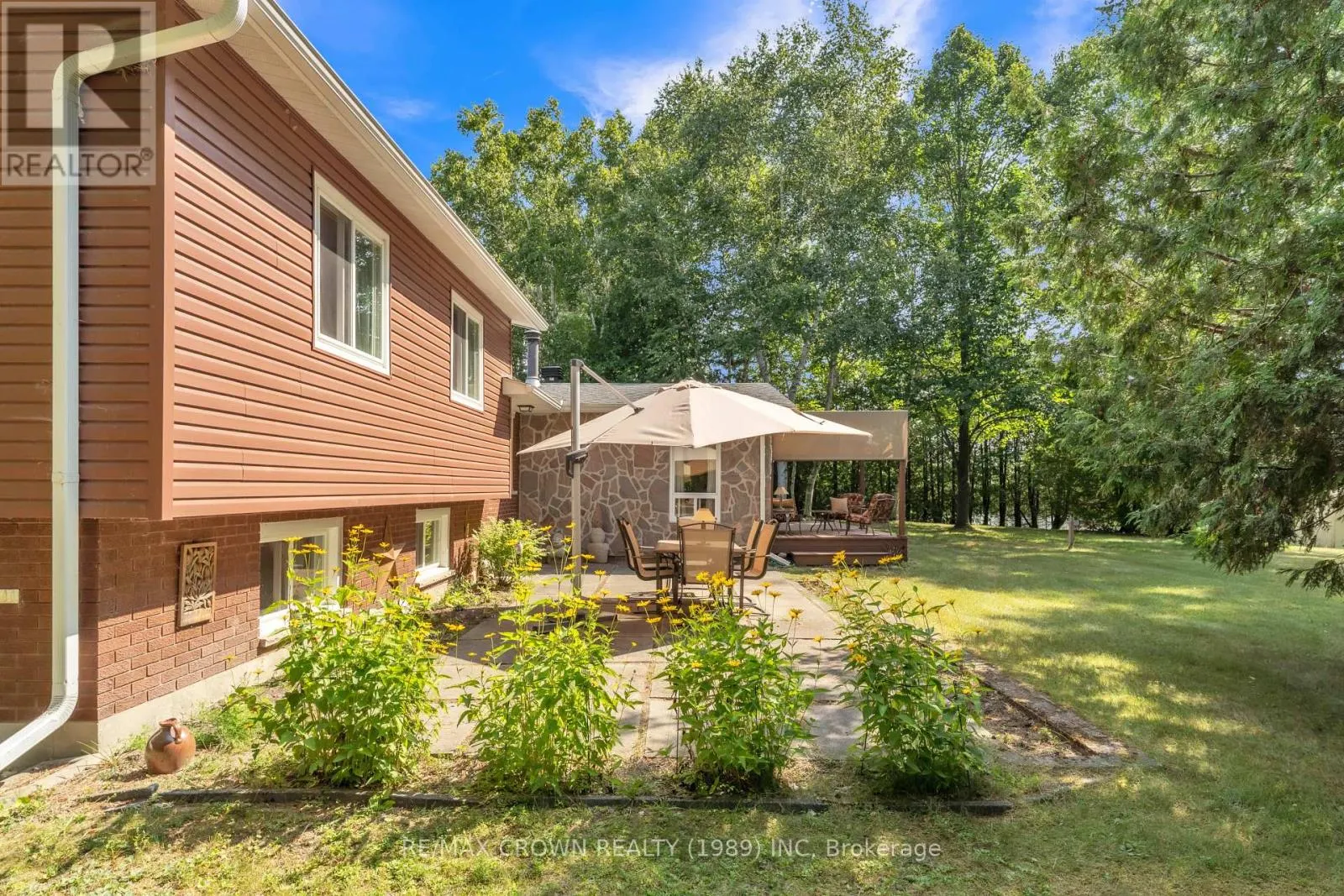 796 LALANDE ROAD