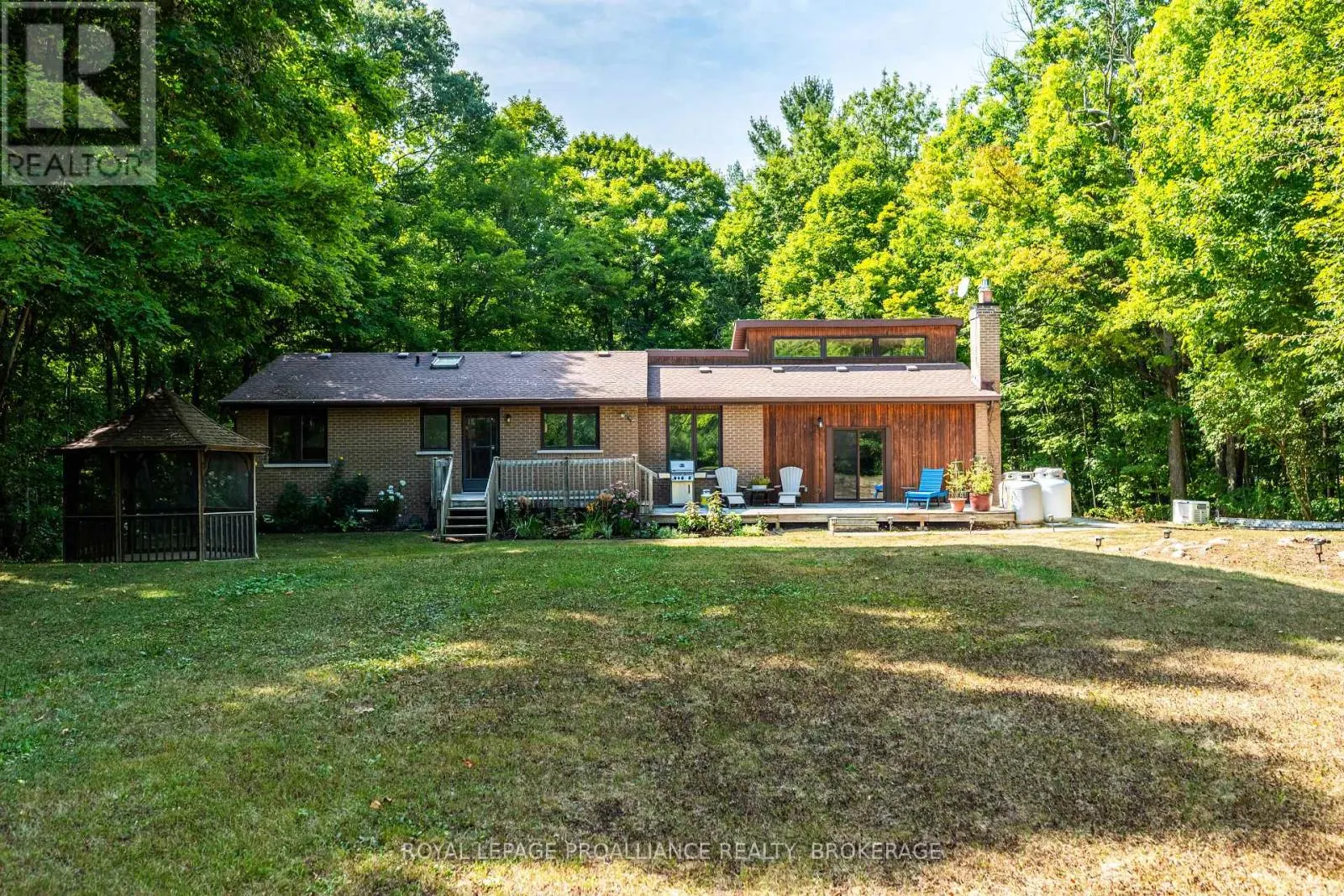 1596 GROUSEWOOD LANE