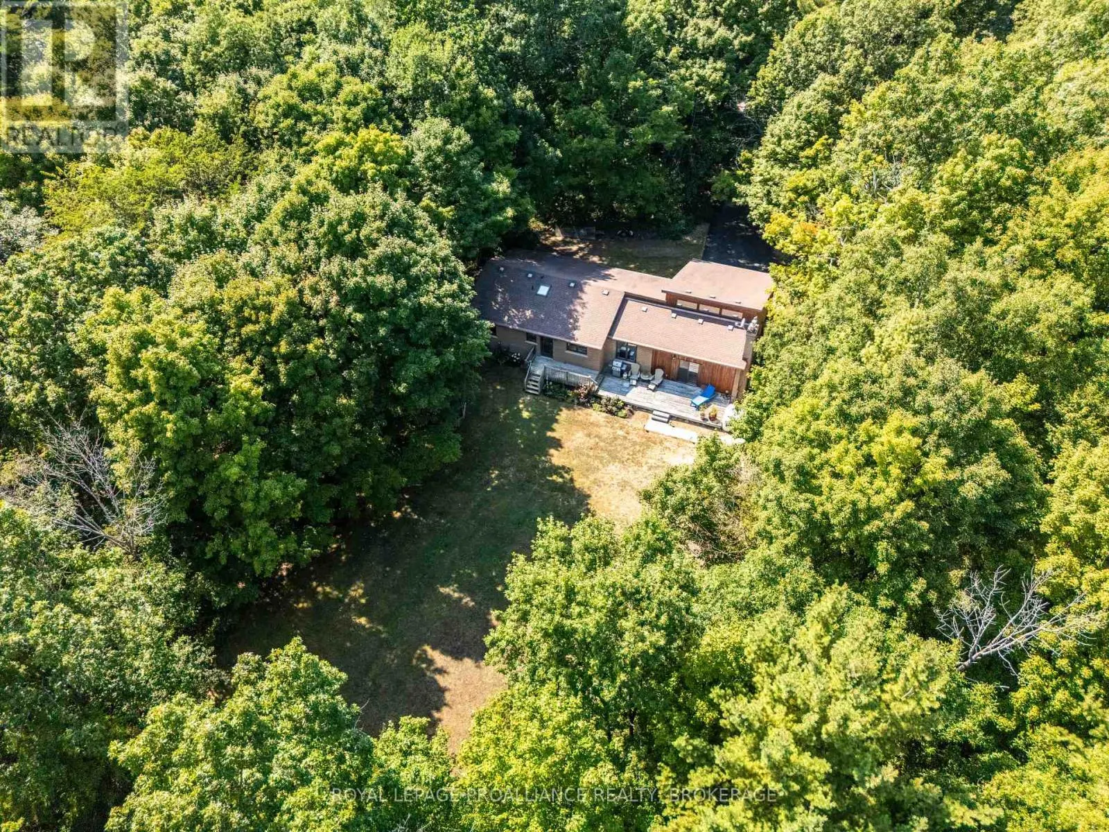 1596 GROUSEWOOD LANE