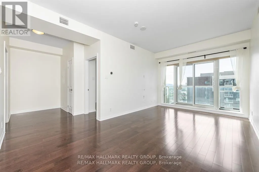 PH1-2702 - 242 RIDEAU STREET