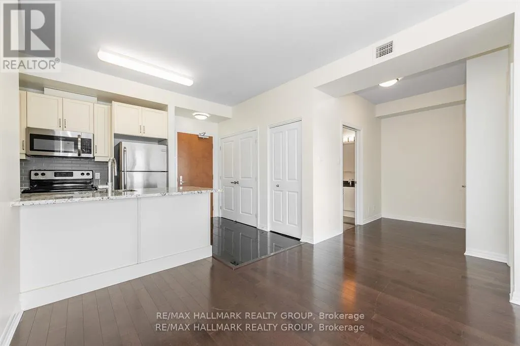 PH1-2702 - 242 RIDEAU STREET