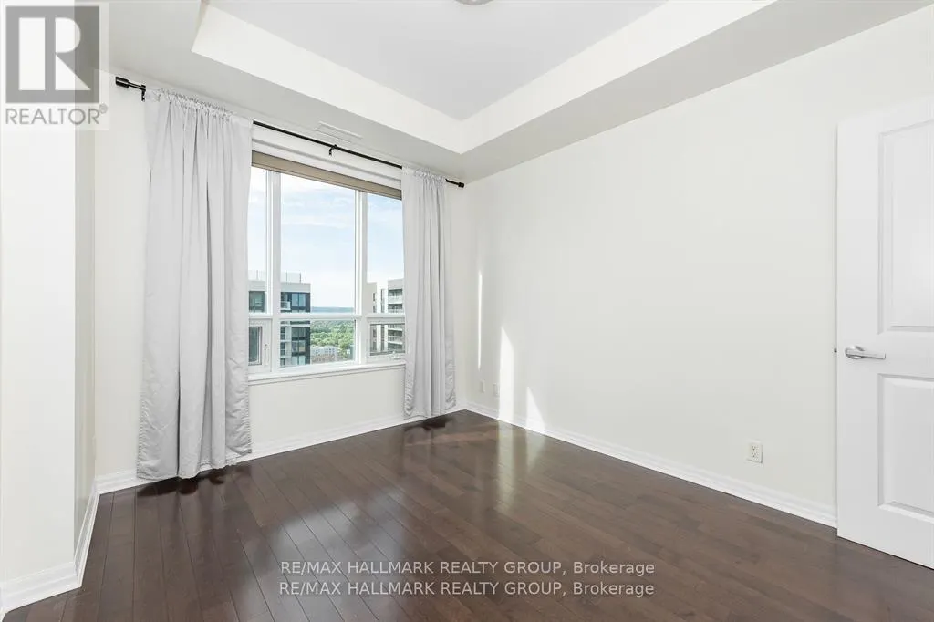 PH1-2702 - 242 RIDEAU STREET