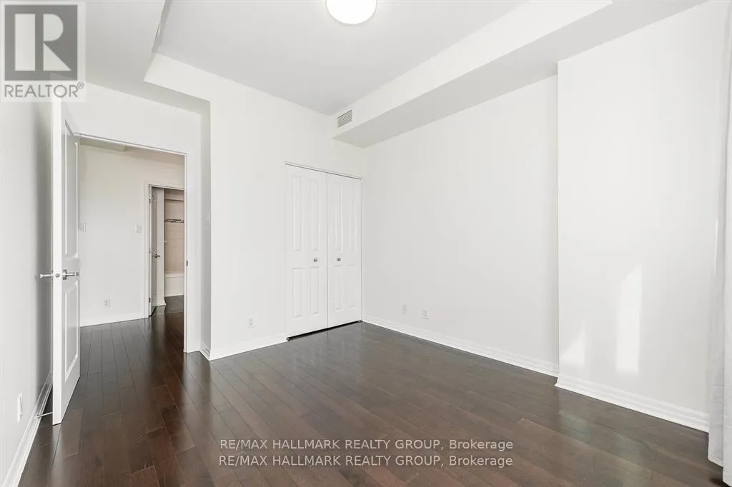 PH1-2702 - 242 RIDEAU STREET
