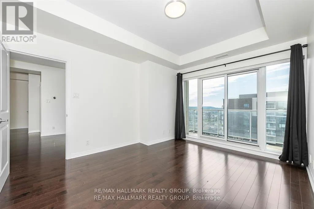 PH1-2702 - 242 RIDEAU STREET