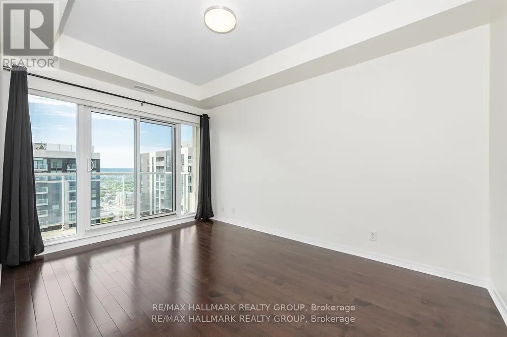 PH1-2702 - 242 RIDEAU STREET