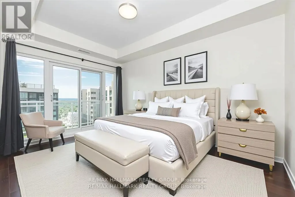 PH1-2702 - 242 RIDEAU STREET