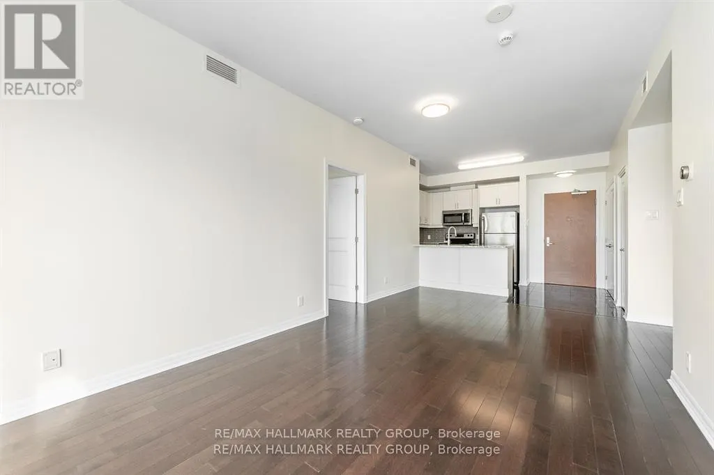 PH1-2702 - 242 RIDEAU STREET