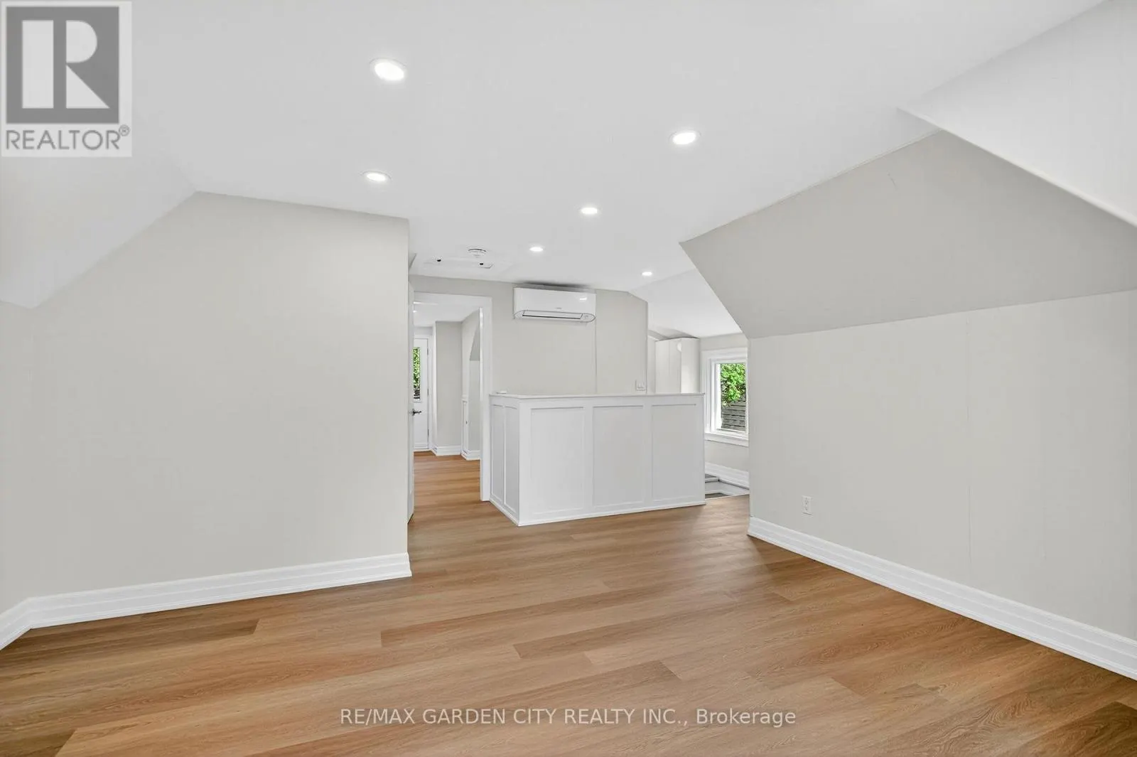 UPPER - 104 CARRICK AVENUE