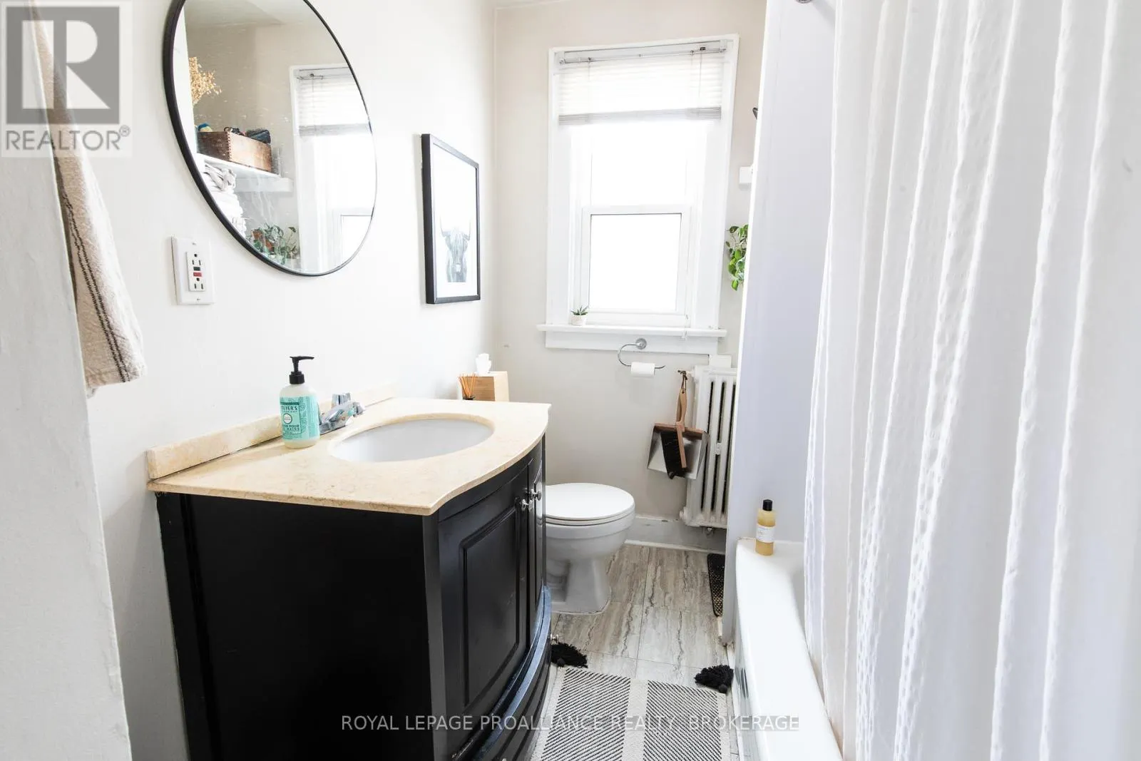 512-514 MACDONNELL STREET