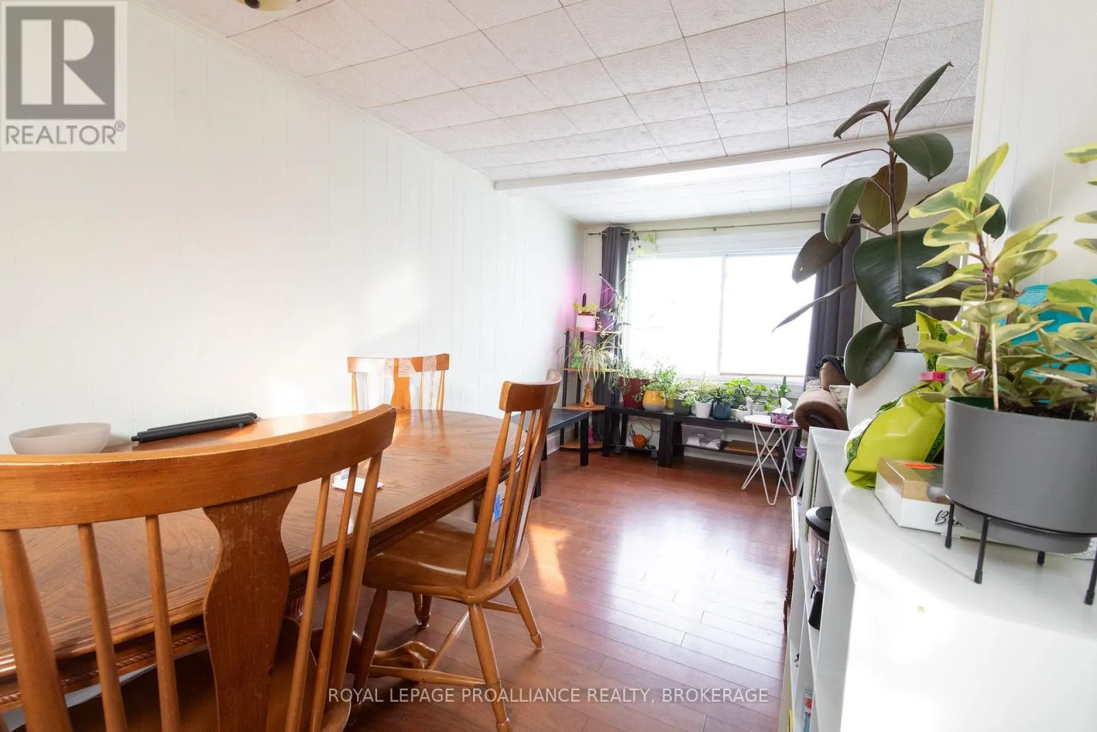 512-514 MACDONNELL STREET