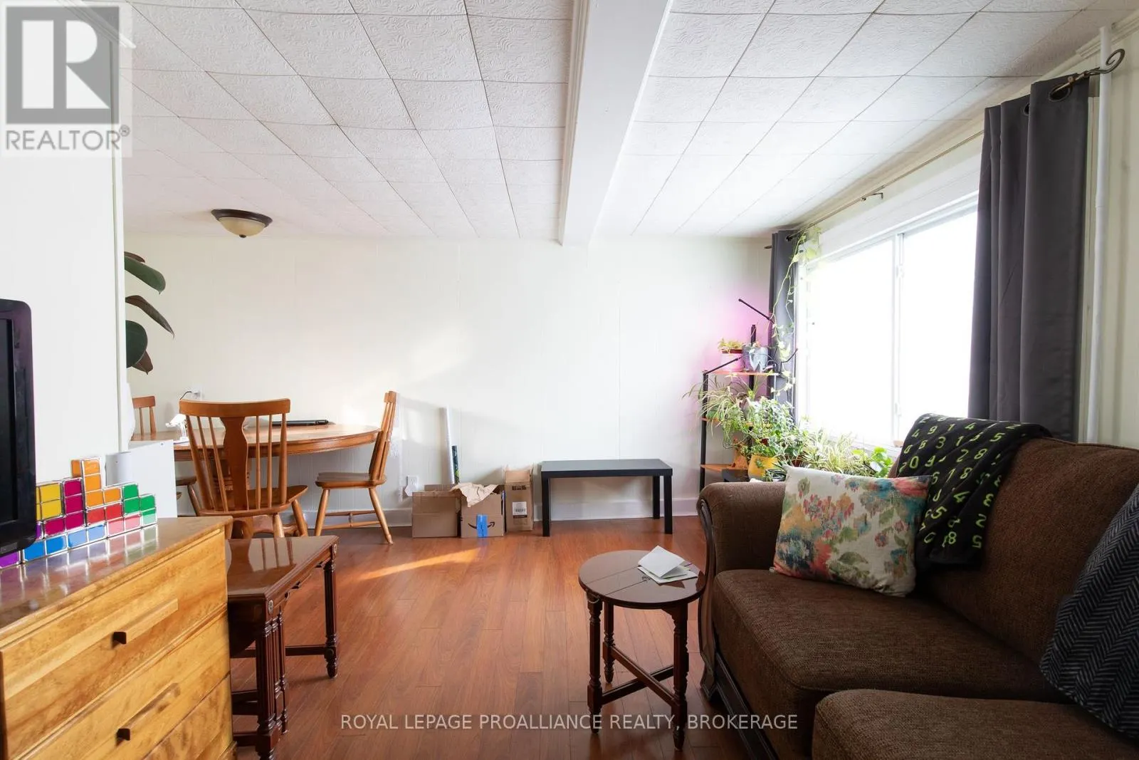 512-514 MACDONNELL STREET