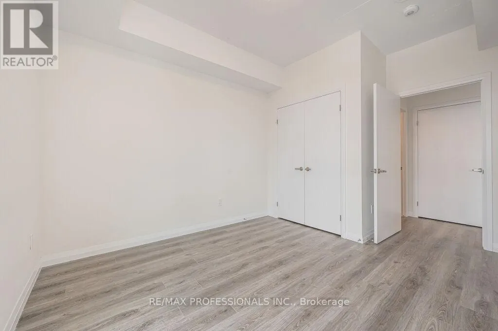 2504 - 60 CHARLES STREET W