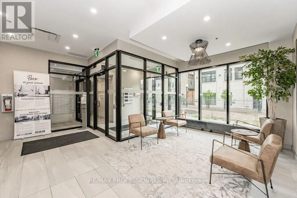 2504 - 60 CHARLES STREET W