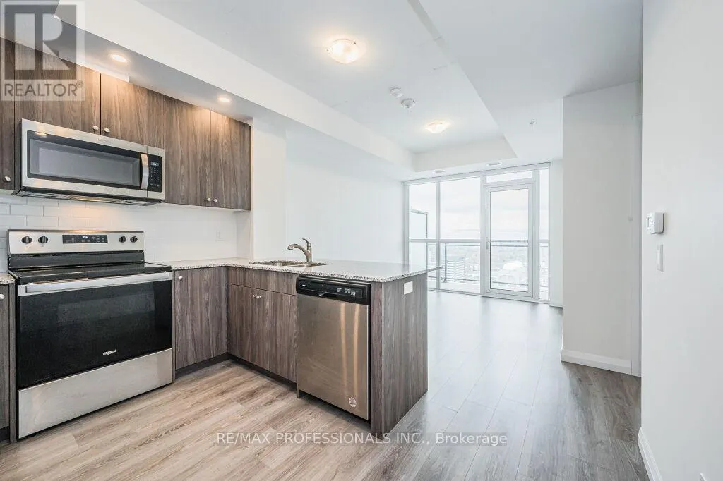 2504 - 60 CHARLES STREET W