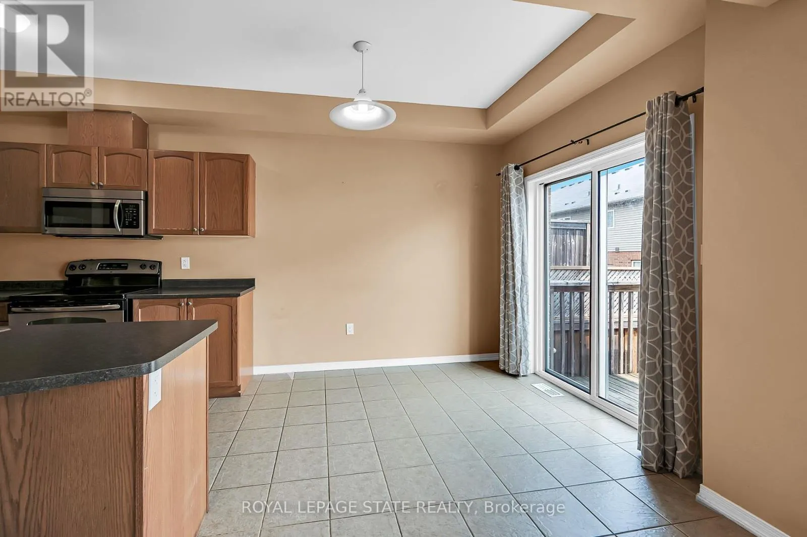 24 - 170 PALACEBEACH TRAIL
