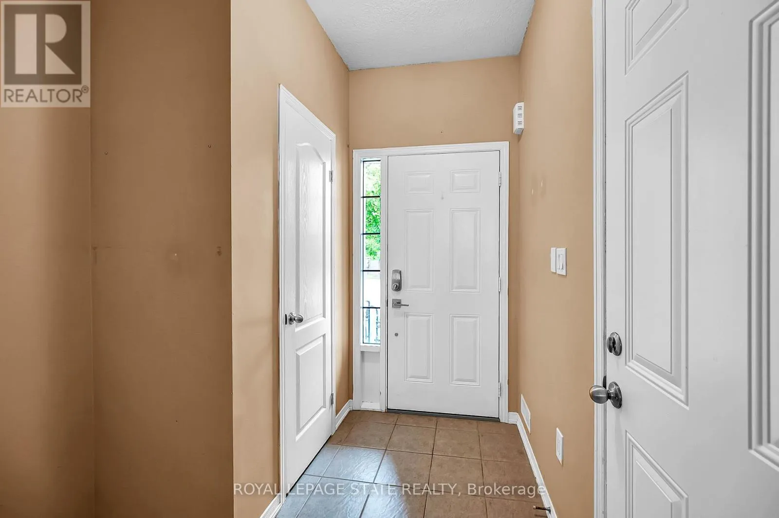 24 - 170 PALACEBEACH TRAIL