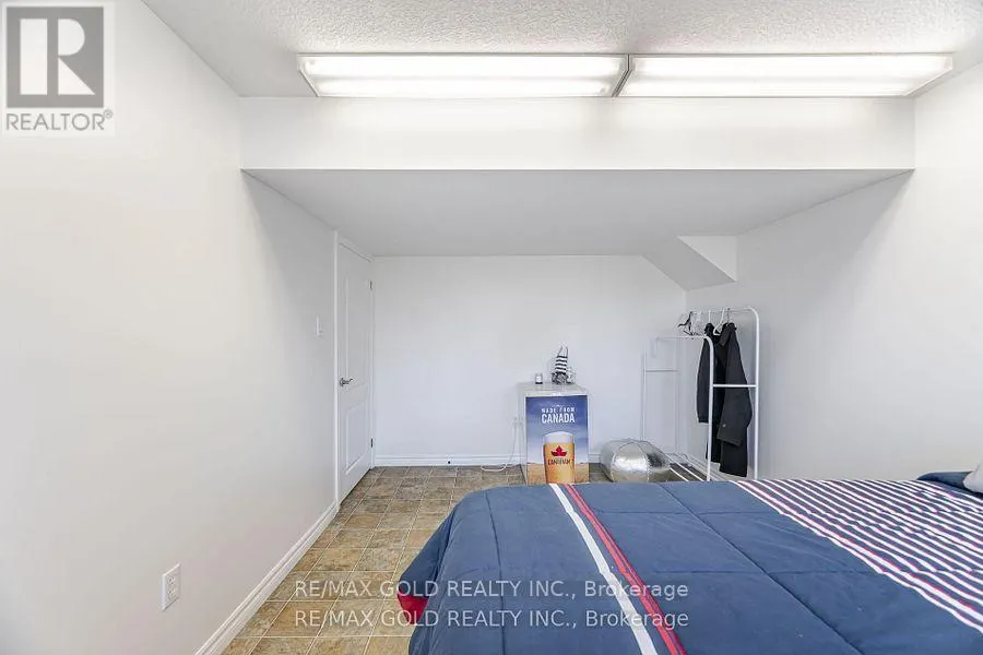 224 SKYLINE AVENUE
