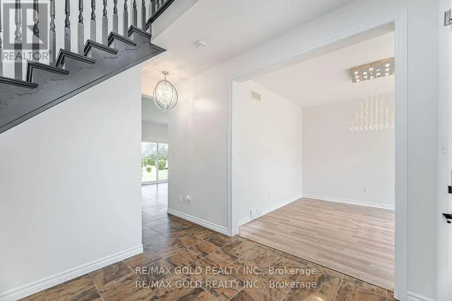 224 SKYLINE AVENUE