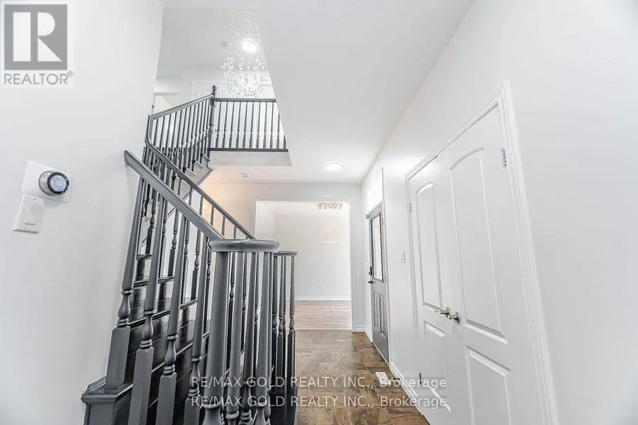 224 SKYLINE AVENUE