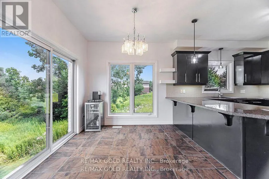 224 SKYLINE AVENUE