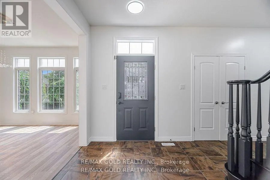 224 SKYLINE AVENUE