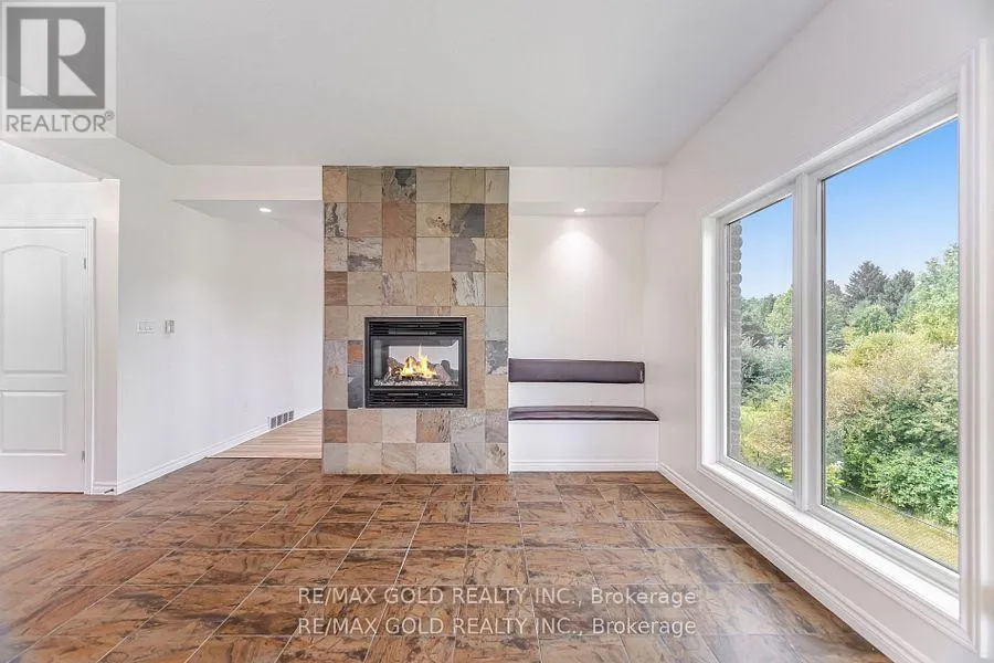 224 SKYLINE AVENUE