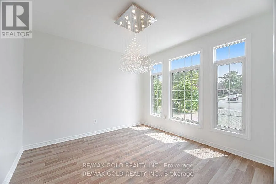 224 SKYLINE AVENUE