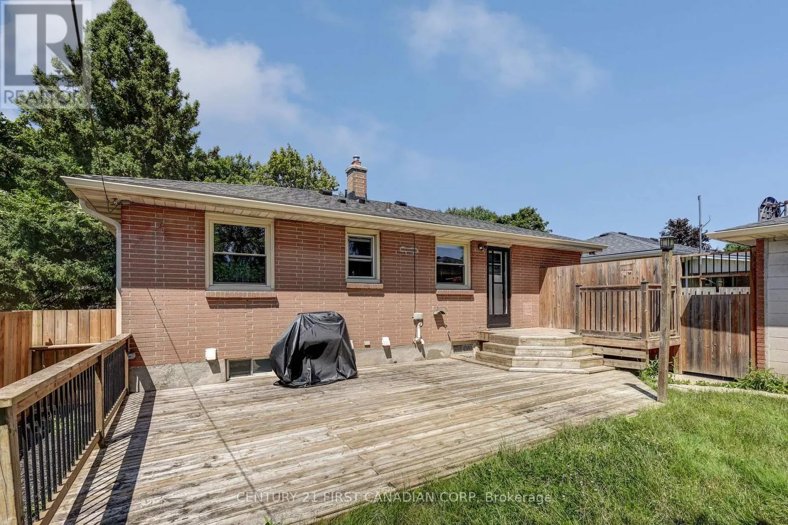 1805 WHITEHALL DRIVE